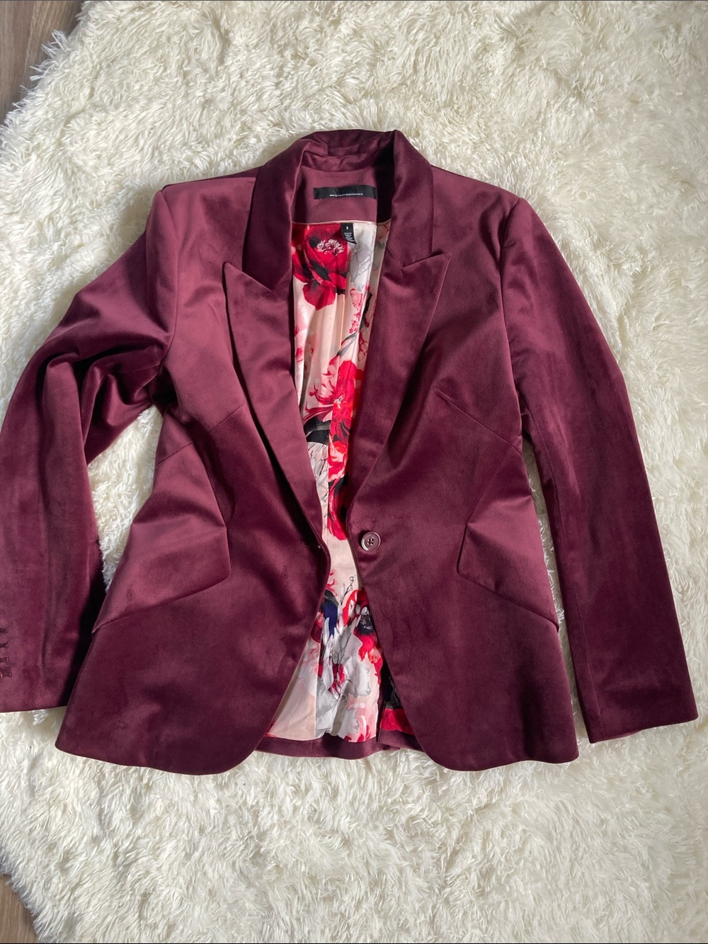 Maroon/burgundy WHBM Editor velvet Blazer